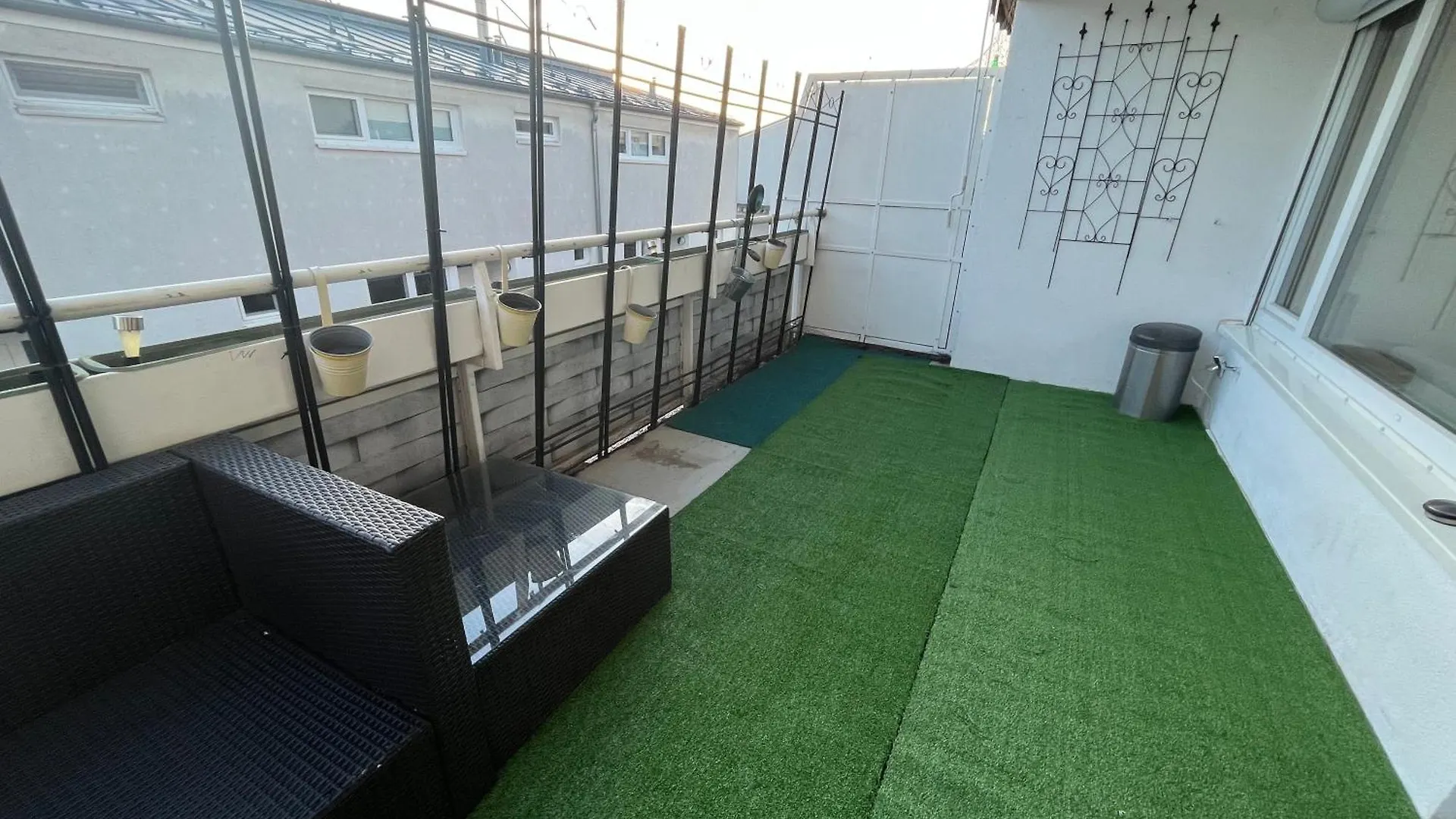 アパート Wonderful Maisonette In Vienna With Parkingアパートメント